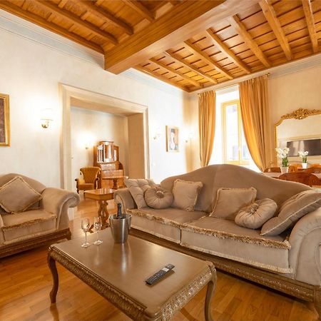 Pantheon Suites In روما المظهر الخارجي الصورة