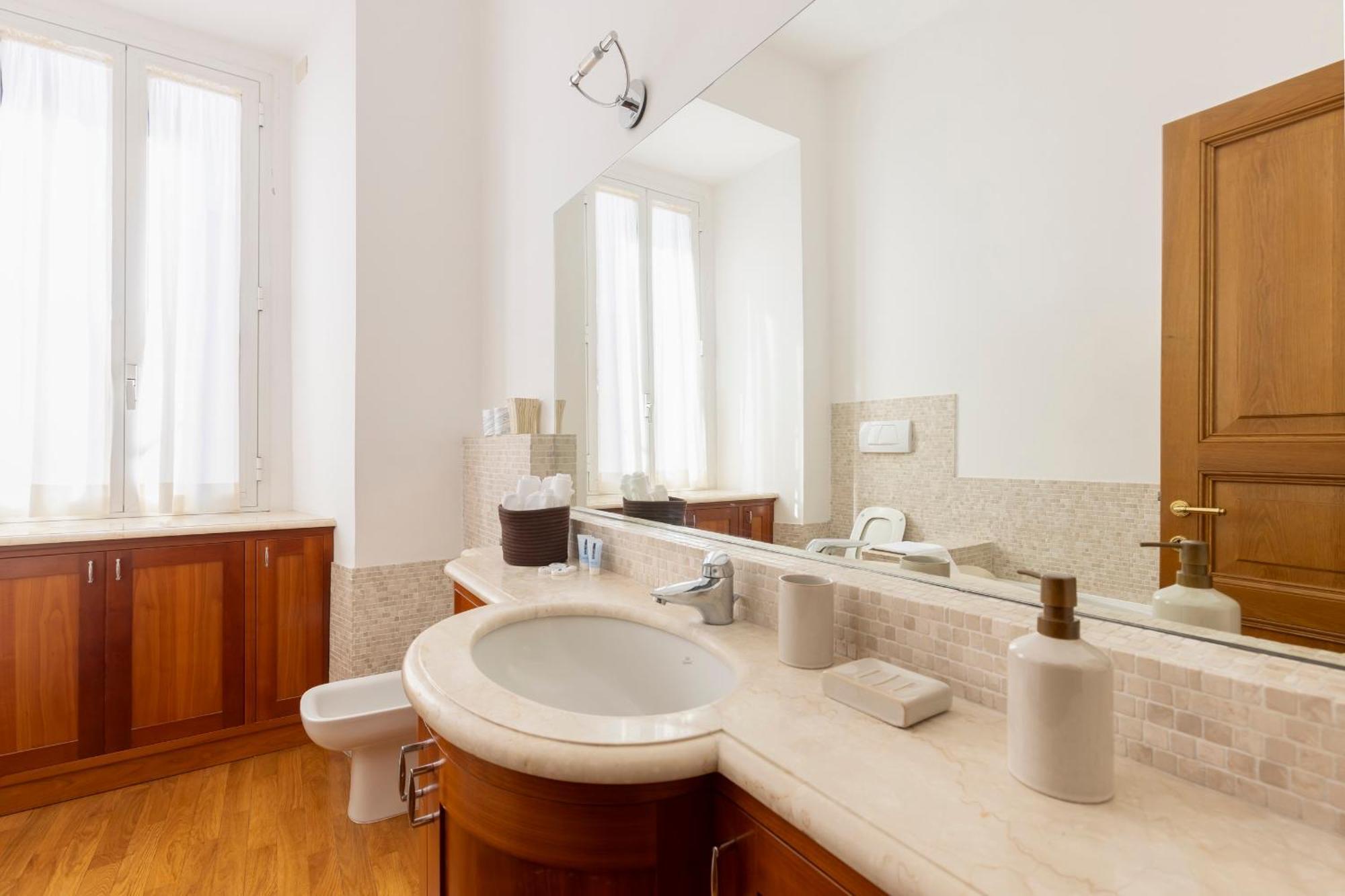 Pantheon Suites In روما المظهر الخارجي الصورة