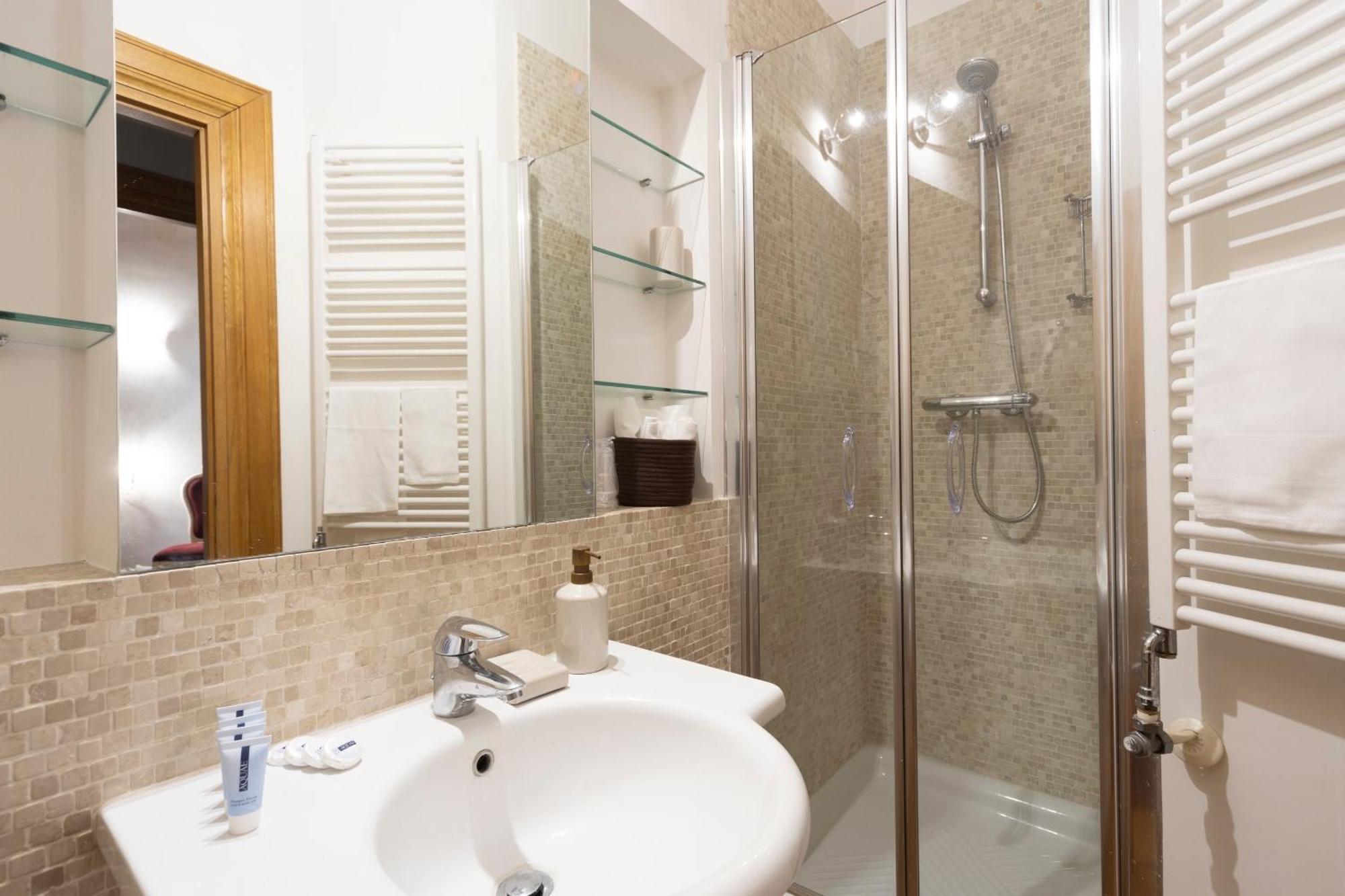 Pantheon Suites In روما المظهر الخارجي الصورة